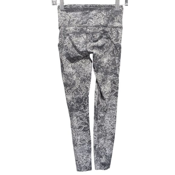 LULULEMON ATHLETICA Fast & Free 7/8 Tight II (Non-Reflective) Size 4 - Picture 7 of 7
